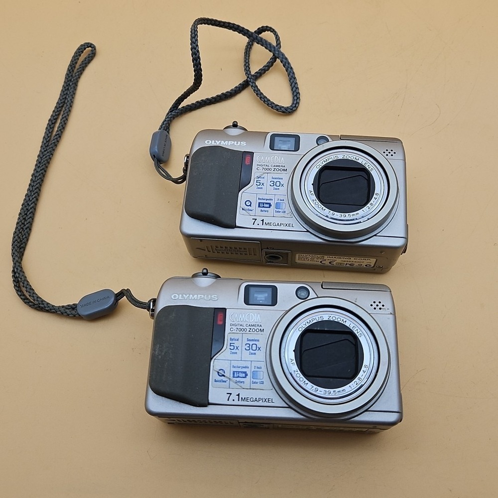 Lot Of 2 Olympus Camedia C-7000 7.1MP 5x Optical Zoom Digital Cameras UNTESTED